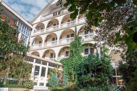 Отель Гостевой дом на улице Ленина 172 (Сиар) в Адлер - Россия