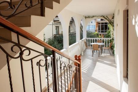 Отель Гостевой дом на улице Ленина 172 (Сиар) в Адлер - Россия