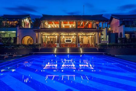 Отель Baba Beach Club Phuket в пляж Натай - Таиланд