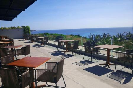 Отель Klapa Resort в Пекату - Индонезия