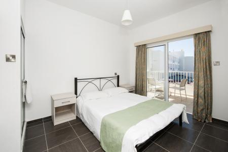 Отель Mayfair Gardens в Пафос - Кипр