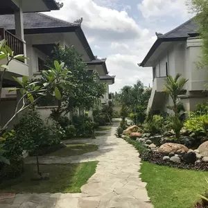 отель Radha Phala Resort & Spa