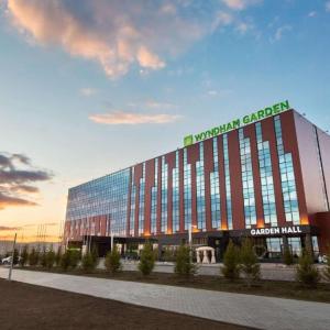 отель Wyndham Garden Astana