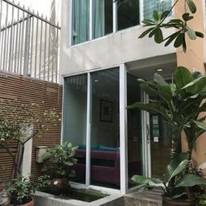 отель Urban House
