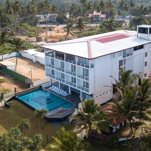 отель Twenty-Two Weligambay