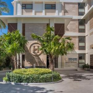 отель Henann Palm Beach Resort
