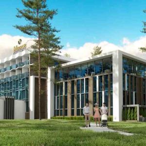 отель Mirror Family