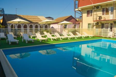 Отель Relax в Саки - Россия