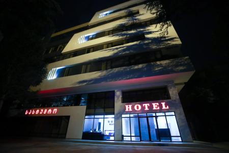 Отель West Tower Hotel в Кутаиси - Грузия