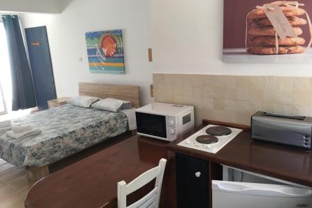 Periyiali Apartments