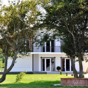 отель Injir Village Hotel