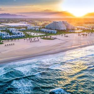 отель Vinpearl Resort & Golf Nam Hoi An