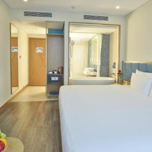 отель San Marino Boutique Danang