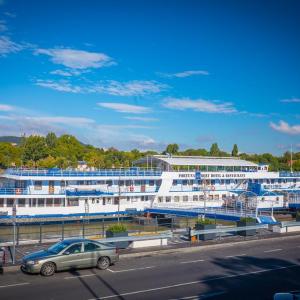 отель Fortuna Boat Hotel