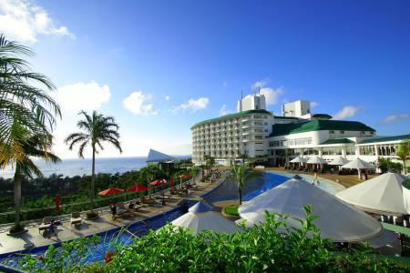 Отель Okinawa Kariyushi Beach Resort Ocean Spa в Окинава - Япония