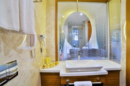 Отель Momento Golden Horn в Каракой - Турция