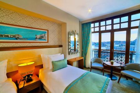 Отель Momento Golden Horn в Каракой - Турция