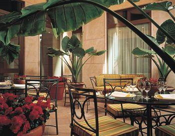 Отель Dei Mellini в Рим - Италия