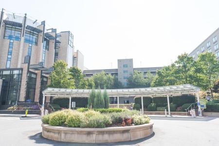 DoubleTree by Hilton Charlotte Gateway Village