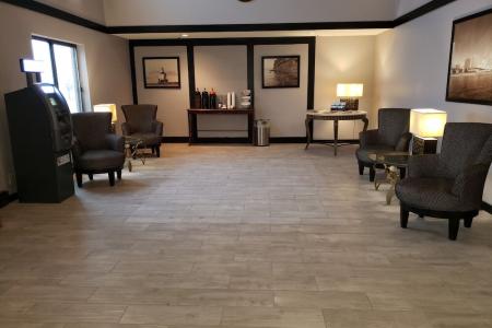 Super 8 by Wyndham Milwaukee Airport