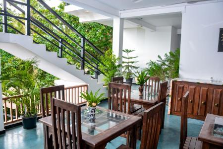 Отель Hotel Bay Watch в Унаватуна - Шри-Ланка