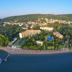 отель Delfinia Hotels