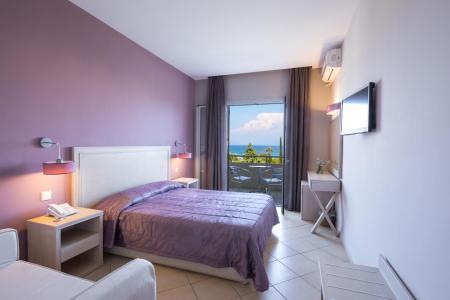 Отель Delfinia Hotels в о. Корфу - Греция