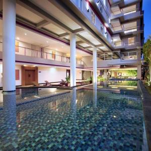 отель Favehotel Sunset Seminyak