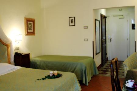 Il Chiostro Del Carmine