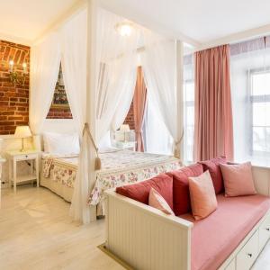 отель Александр-Хаус