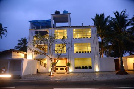 Отель Rock Fort Beach Resort & Spa в Унаватуна - Шри-Ланка