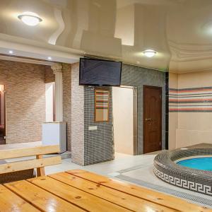 отель Frant Hotel на Жукова 73