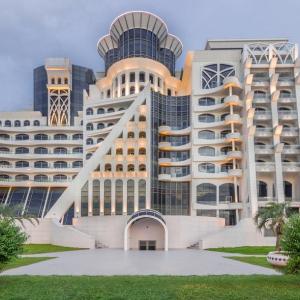 отель The Grand Gloria Hotel