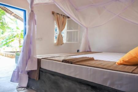 Отель Fun Beach Resort в Джамбиани - Танзания