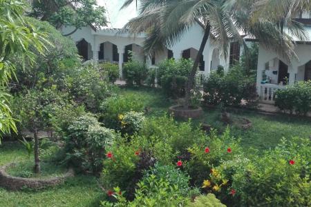 Отель Kihori Bungalows в Нунгви - Танзания