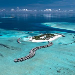 отель You & Me by Cocoon Maldives