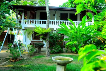 Отель Happy Banana в Унаватуна - Шри-Ланка