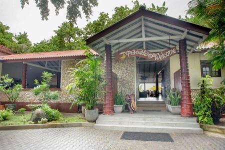 Отель Happy Banana в Унаватуна - Шри-Ланка