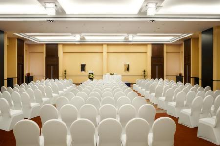 Отель Crowne Plaza Sohar в Сохар - Оман