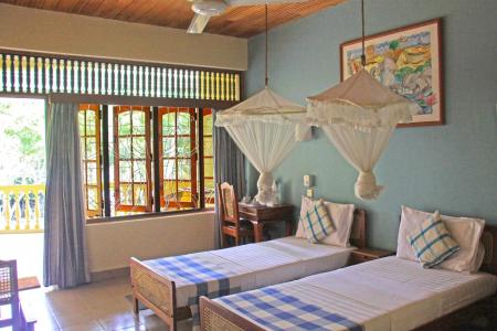 Отель Ahyora Ayurveda River Resort в Алутгама - Шри-Ланка