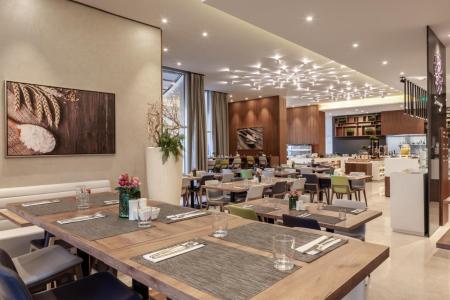Отель DoubleTree by Hilton Dubai Al Jadaf в Бур Дубай - ОАЭ