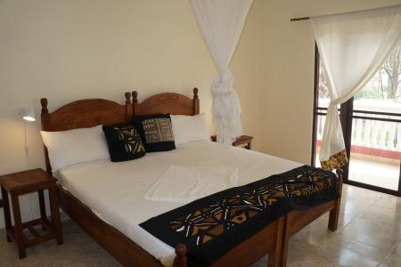 Lemon Creek Hotel Resort