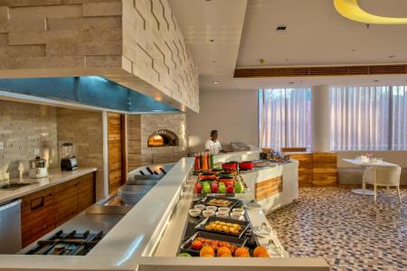 Отель Azaya Beach Resort Goa в Бенаулим - Индия