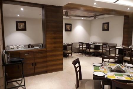 Отель Lemon Tree Hotel Candolim в Кандолим - Индия