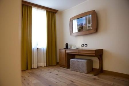 Отель Duca D`Aosta в Валь-д`Аоста - Италия