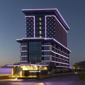 отель Golden Tulip Istanbul Bayrampasa