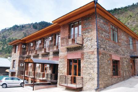 Отель Old Borjomi в Боржоми - Грузия