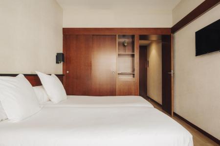 Отель Derby в Барселона - Испания