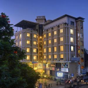 отель Treehouse Neptune Inn