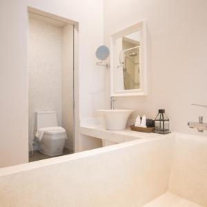 отель Little Nyonya Hotel